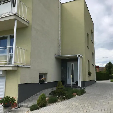Apartman Krasna Vyhlidka Dolni Benesov Exterior photo
